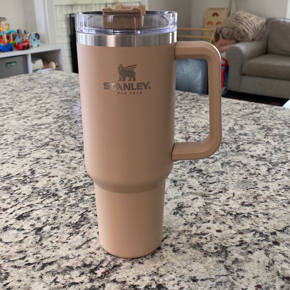 Stanley 40 oz Adventure Quencher in Driftwood